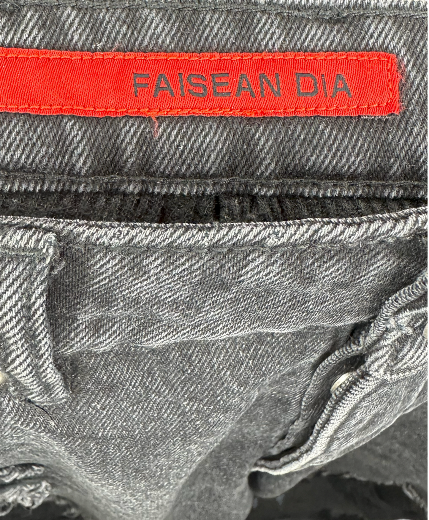 Faisean Dia Perimeter Jeans