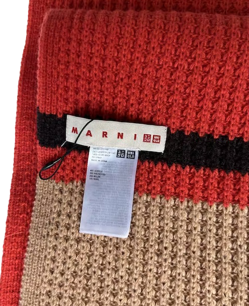 Uniqlo x MARNI Ribbed Hooded Scarf